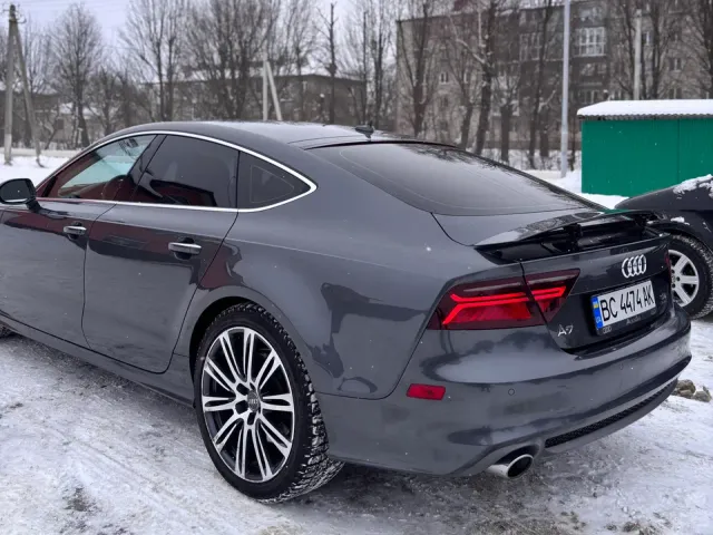 Audi A7 - фото 2