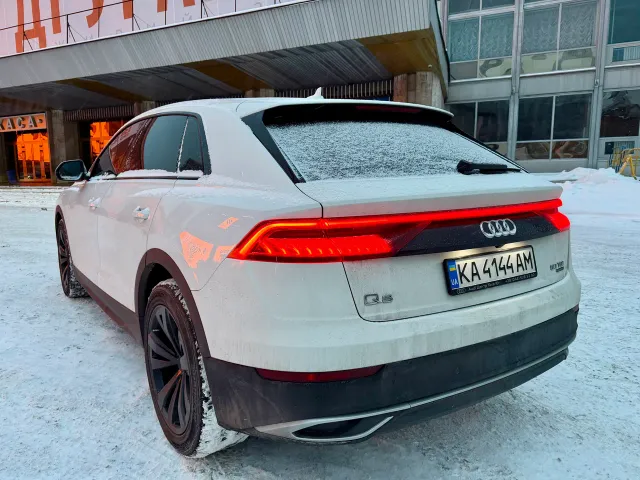 Audi Q8 - фото 3