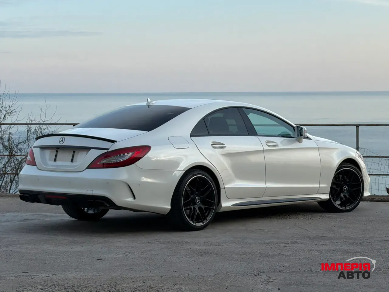 Mercedes-Benz CLS - фото 11