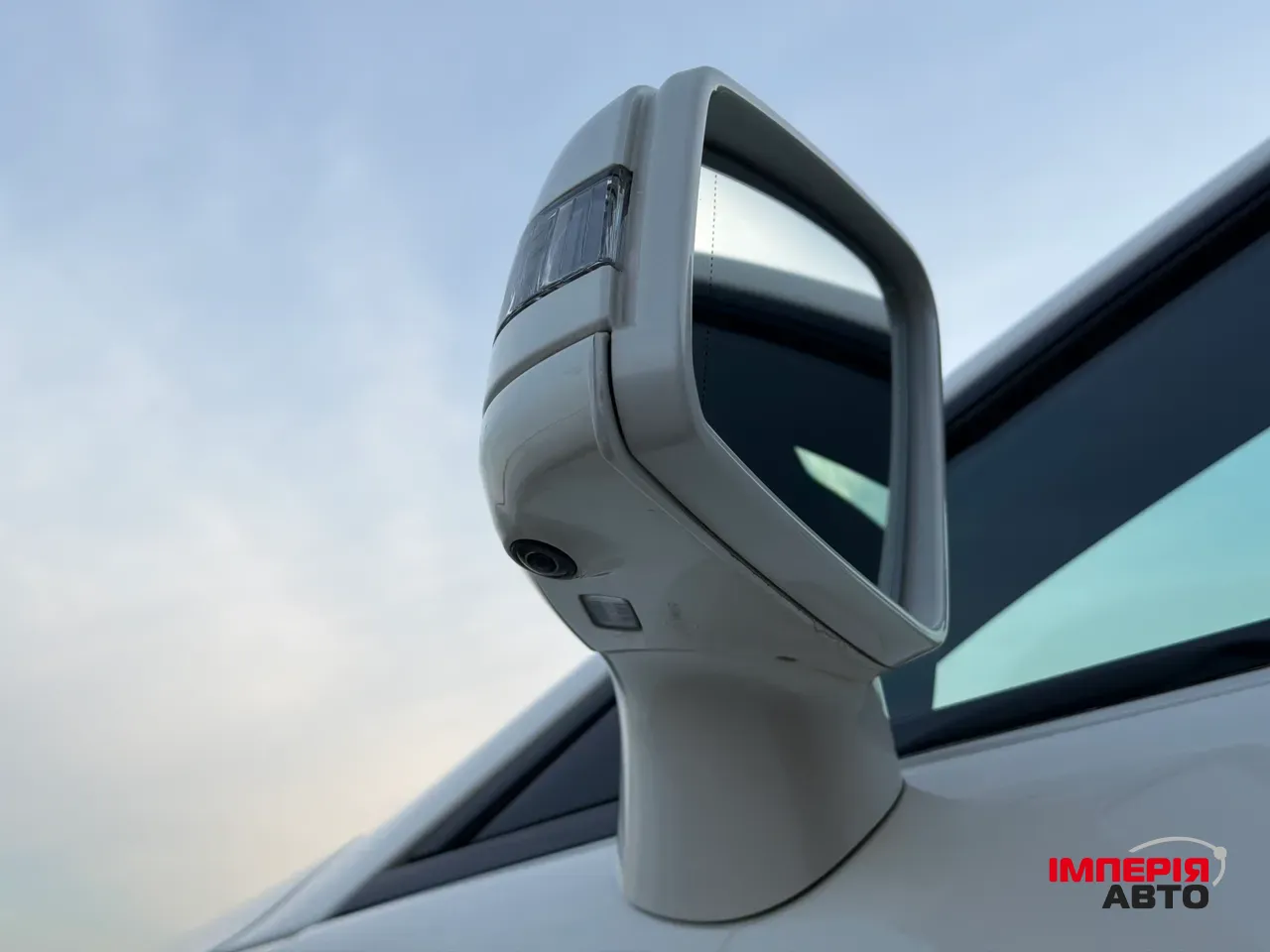 Mercedes-Benz CLS - фото 12