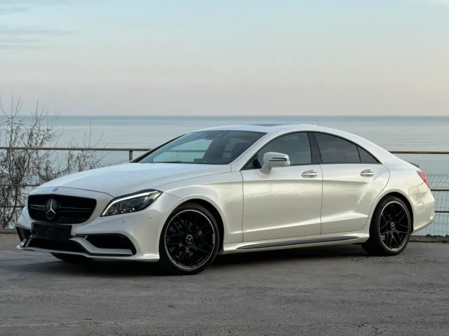 Mercedes-Benz CLS - фото 1