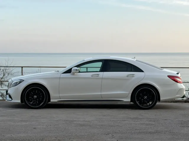 Mercedes-Benz CLS - фото 4