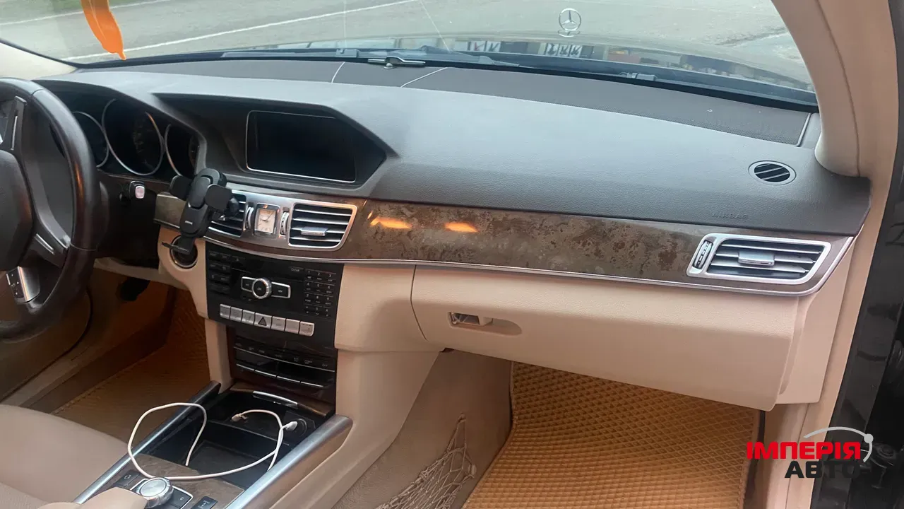 Mercedes-Benz E-Класс - фото 12
