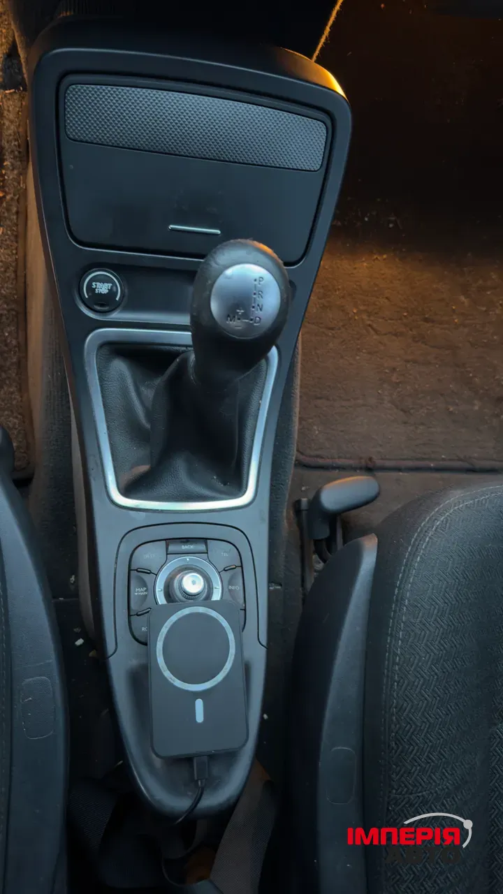 Renault Espace - фото 16