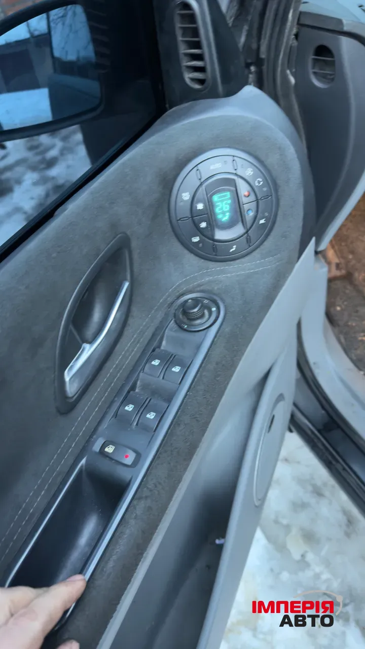 Renault Espace - фото 14