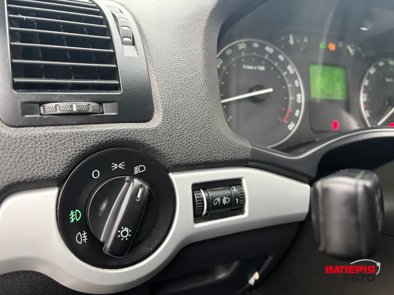 Skoda Octavia - фото 16