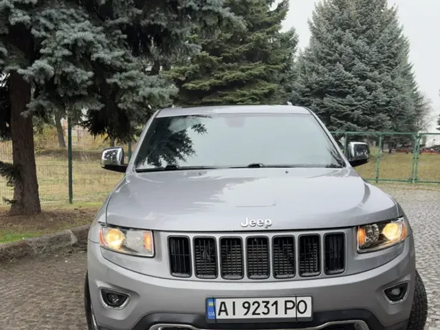 Jeep Grand Cherokee - фото 1