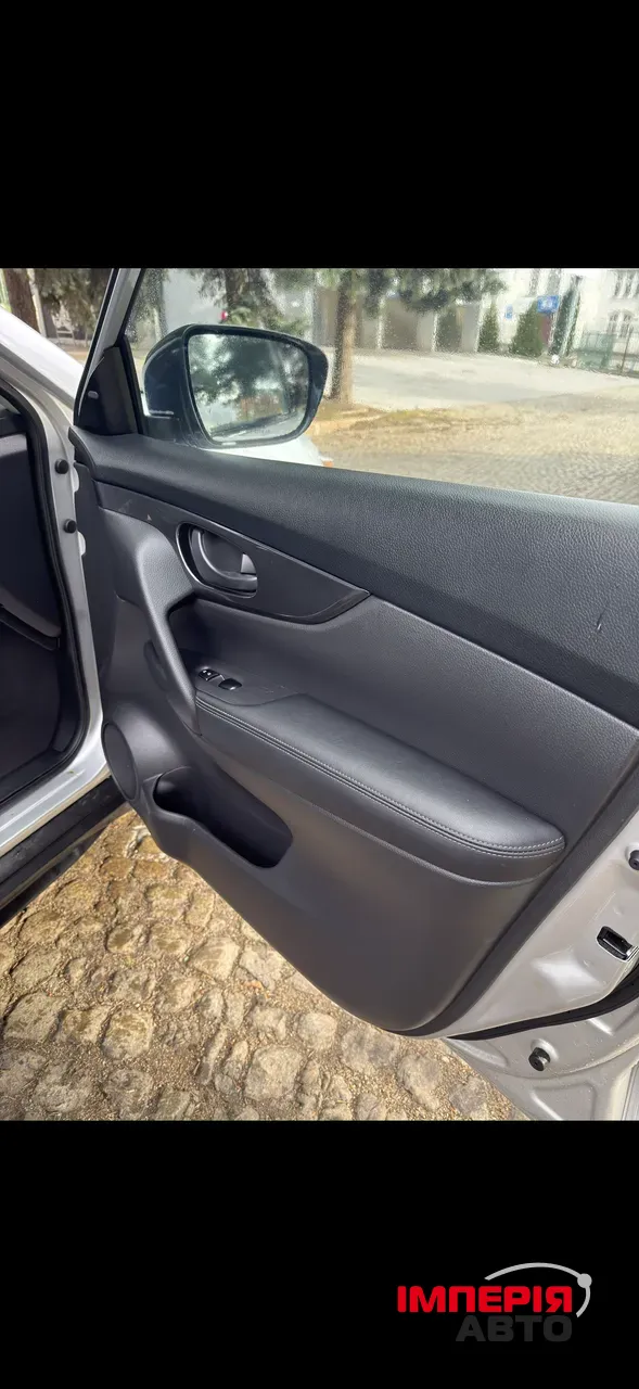 Nissan Rogue - фото 12