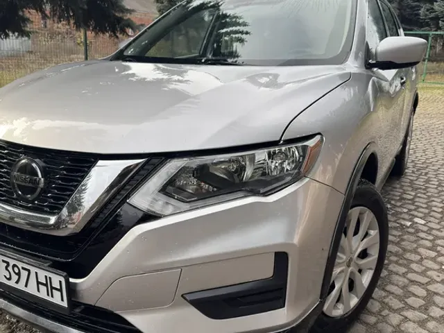 Nissan Rogue - фото 1