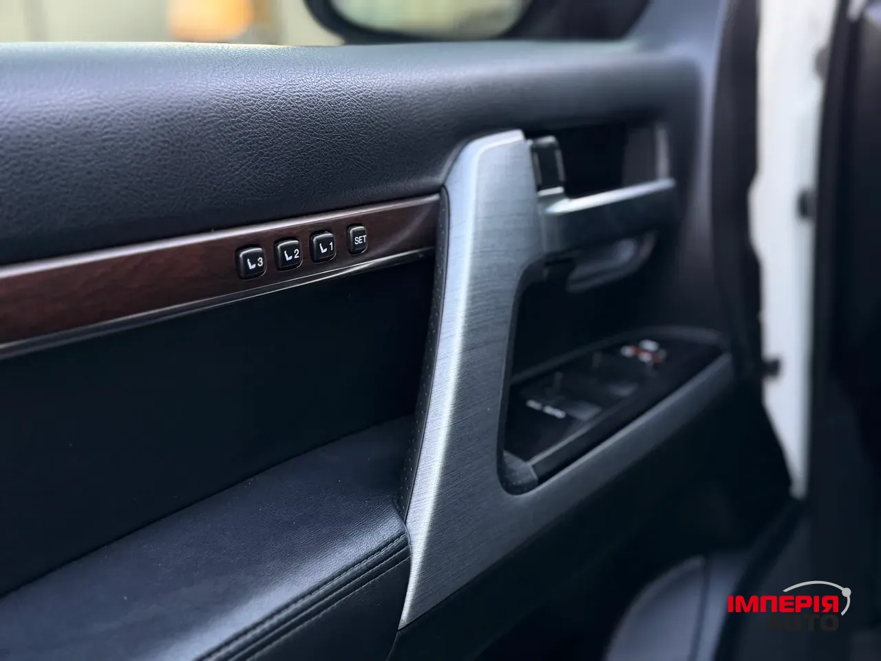 Toyota Land Cruiser - фото 17