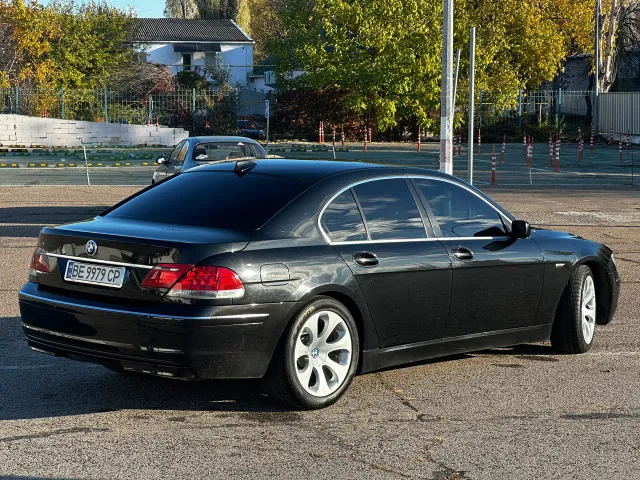 BMW 7 серії - фото 3