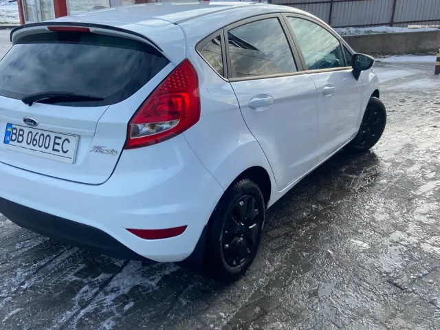 Ford Fiesta - фото 4
