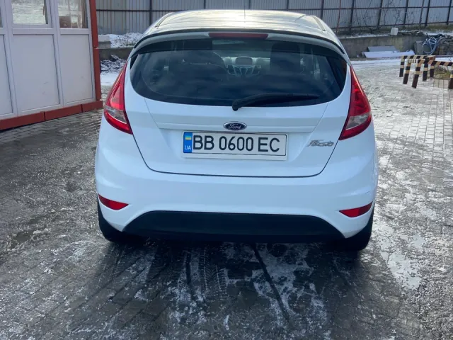 Ford Fiesta - фото 5