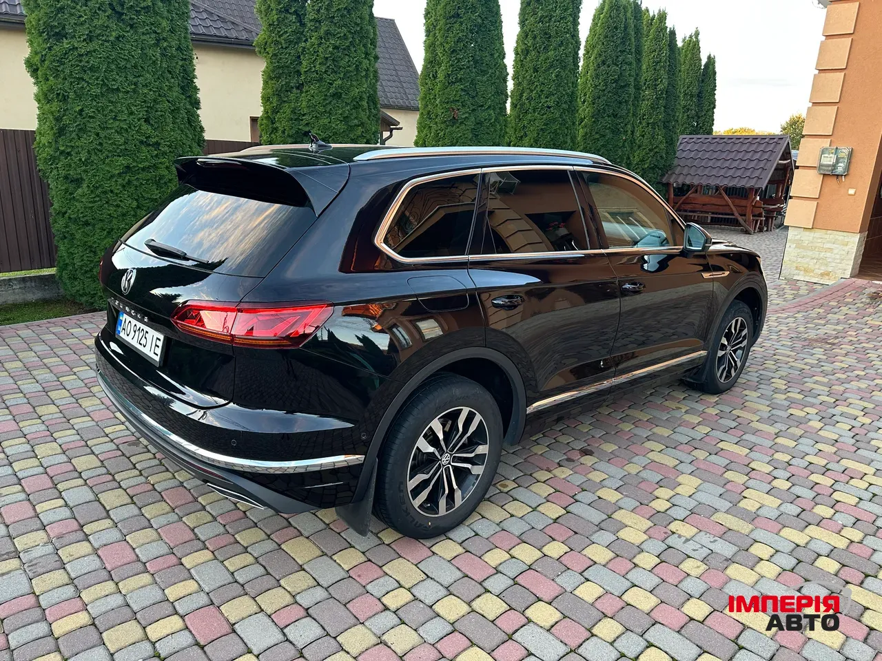 Volkswagen Touareg - фото 6