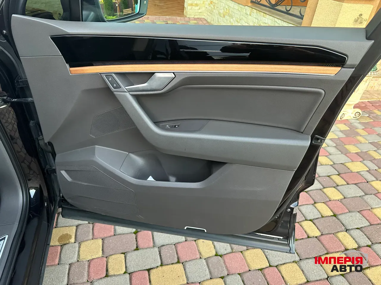 Volkswagen Touareg - фото 23