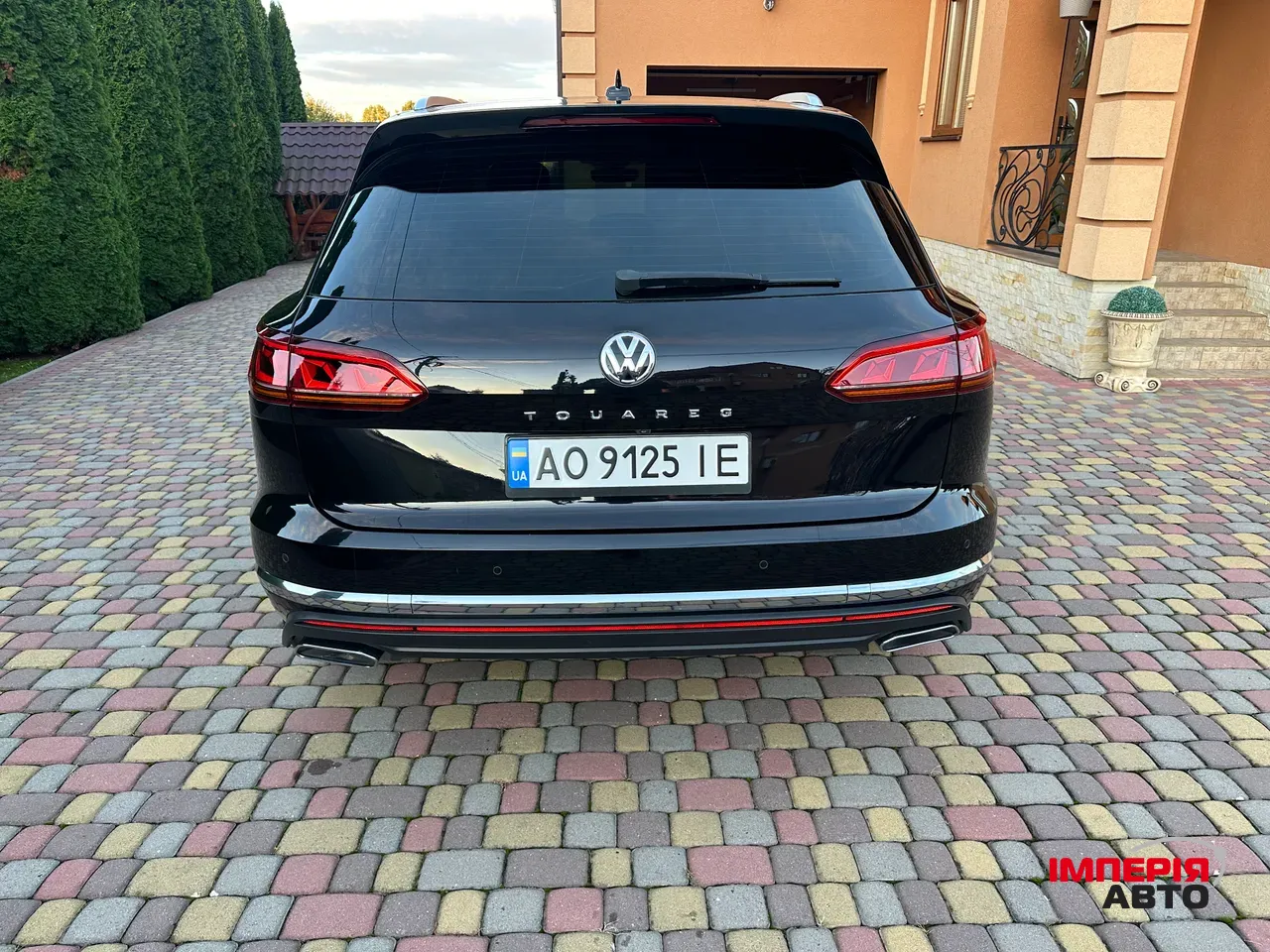 Volkswagen Touareg - фото 8