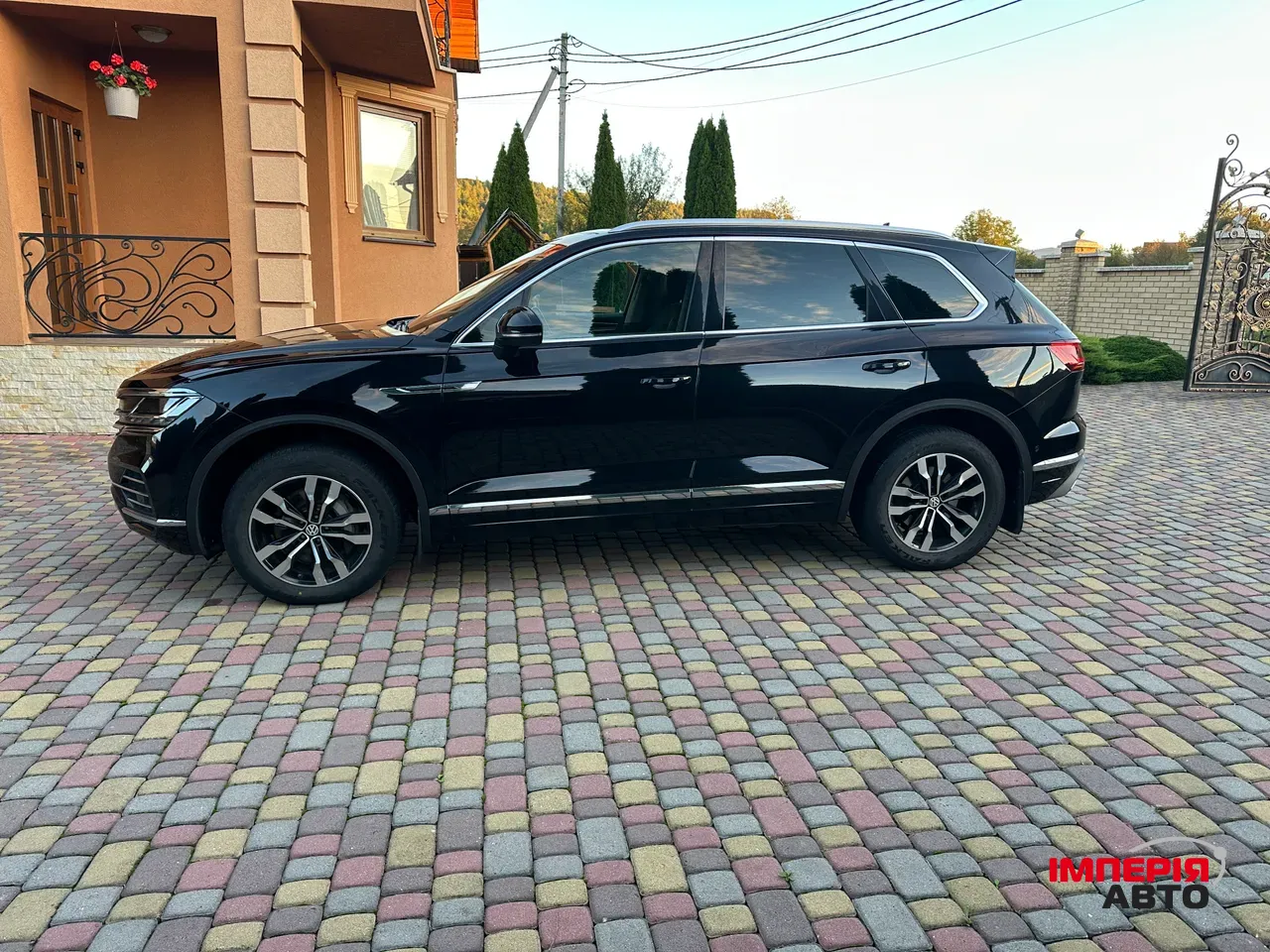 Volkswagen Touareg - фото 11