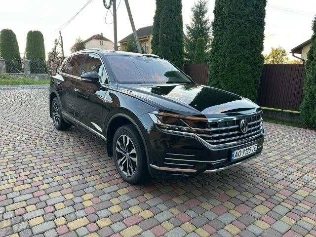 Volkswagen Touareg - фото 3