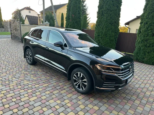 Volkswagen Touareg - фото 4