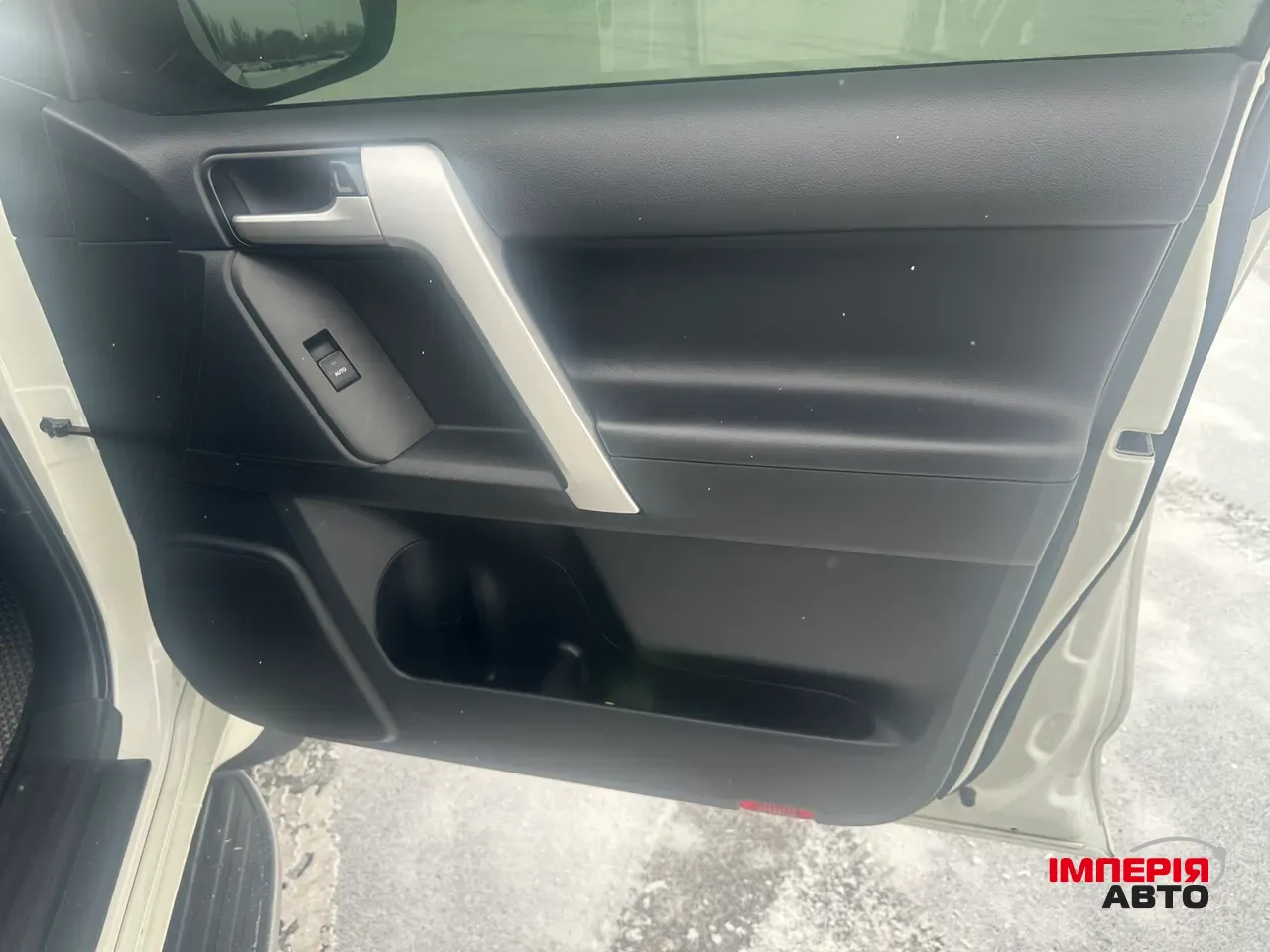 Toyota Land Cruiser Prado - фото 14