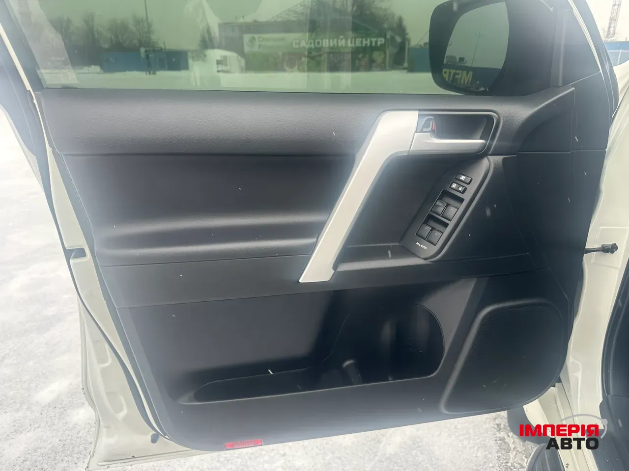 Toyota Land Cruiser Prado - фото 29