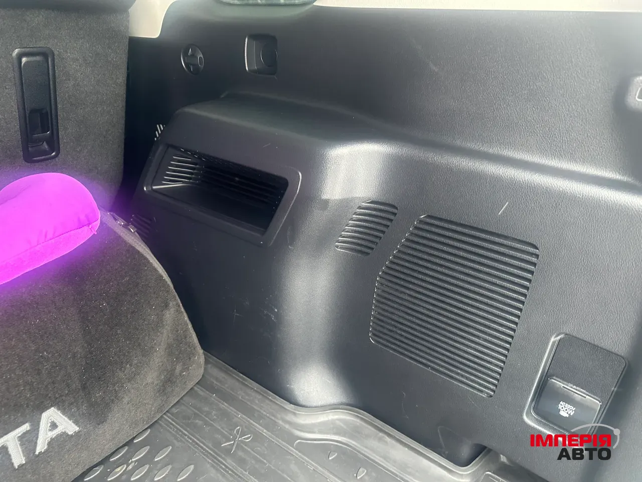 Toyota Land Cruiser Prado - фото 21