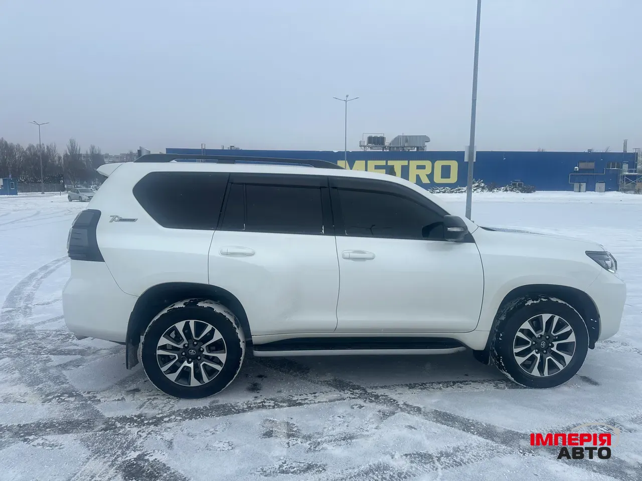 Toyota Land Cruiser Prado - фото 9