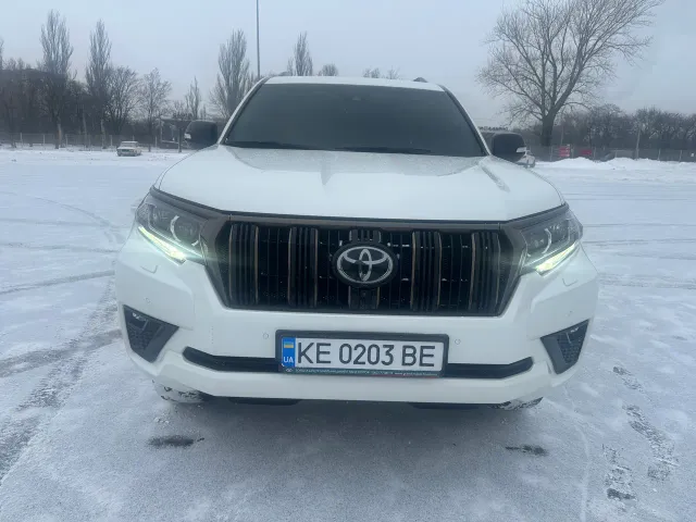 Toyota Land Cruiser Prado - фото 2