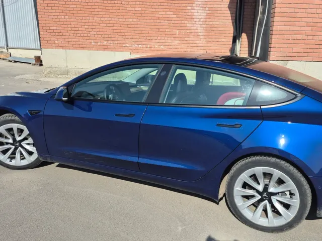 Tesla Model 3 - фото 3