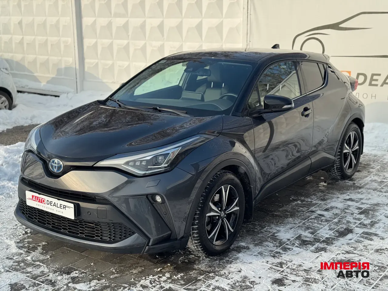 Toyota C-HR - фото 3