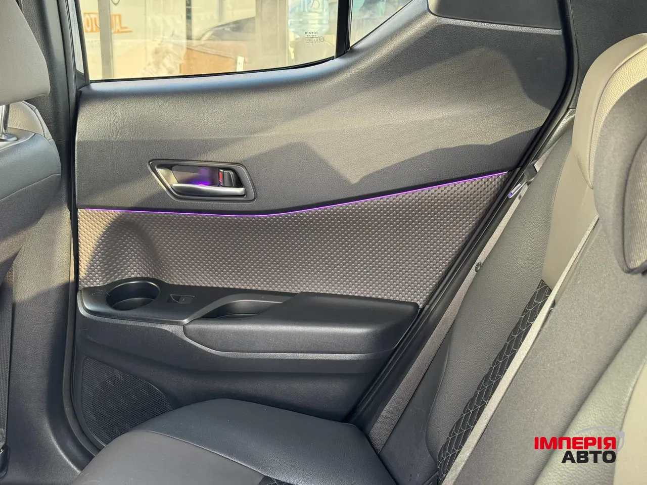 Toyota C-HR - фото 37