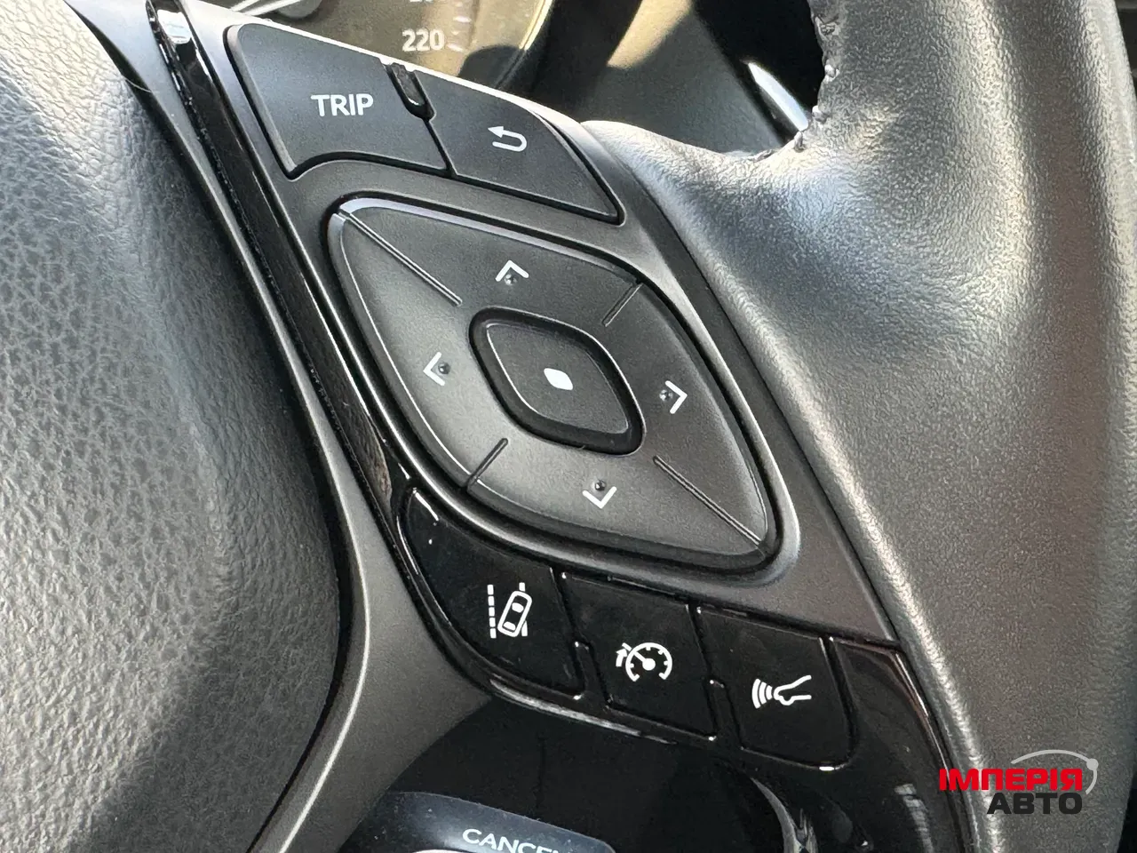 Toyota C-HR - фото 29