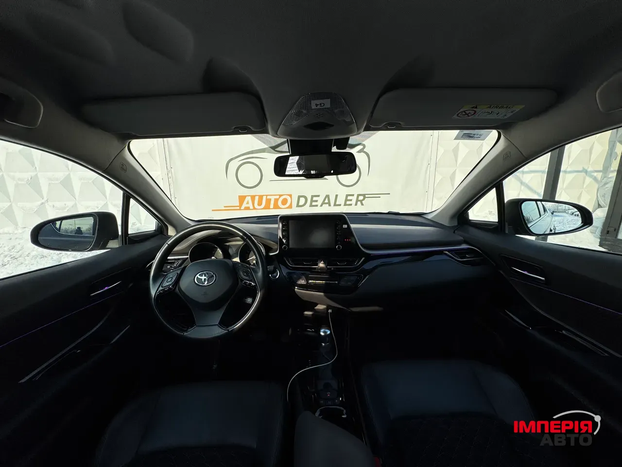 Toyota C-HR - фото 22