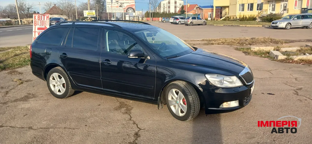 Skoda Octavia - фото 3