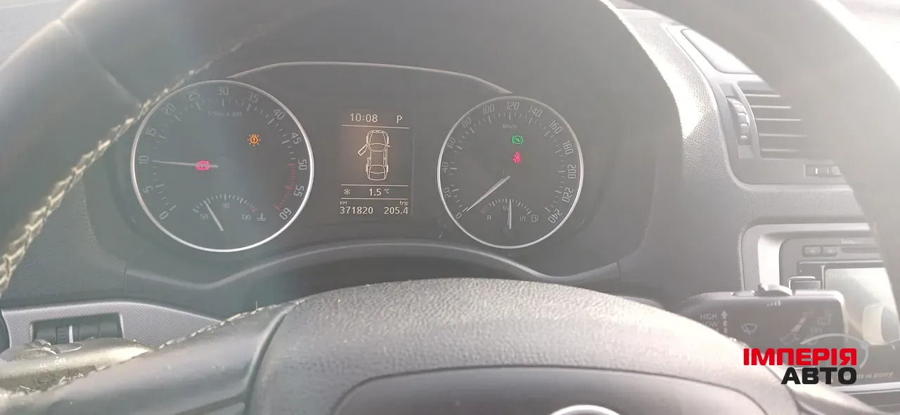 Skoda Octavia - фото 6