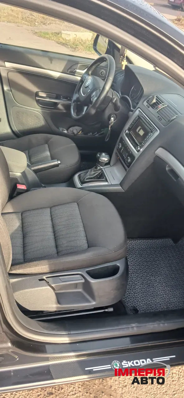 Skoda Octavia - фото 8