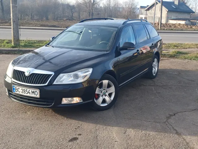 Skoda Octavia - фото 1