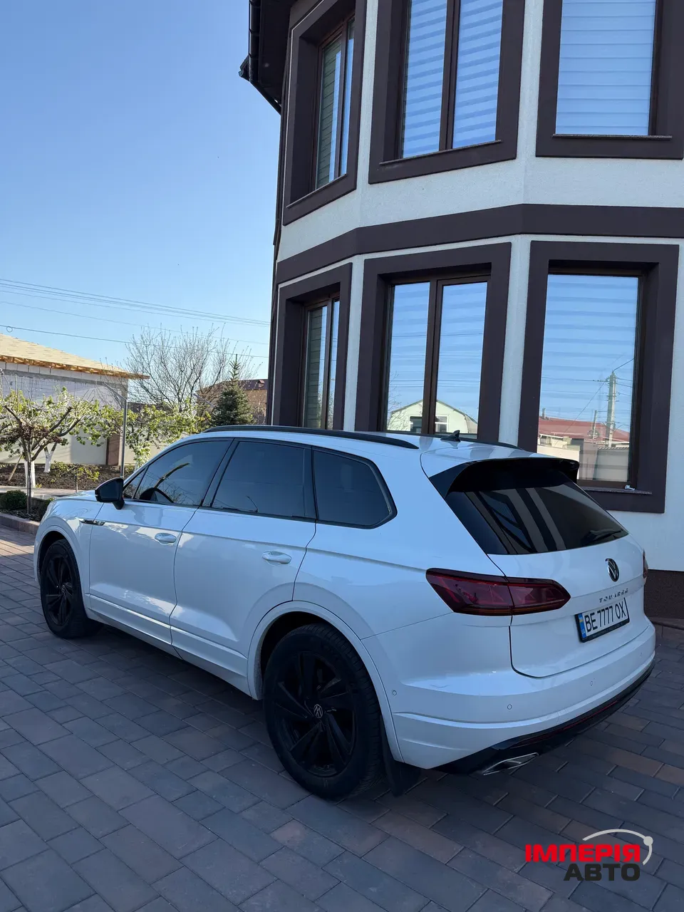 Volkswagen Touareg - фото 3