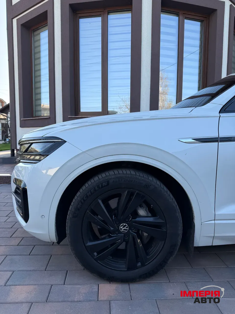 Volkswagen Touareg - фото 5