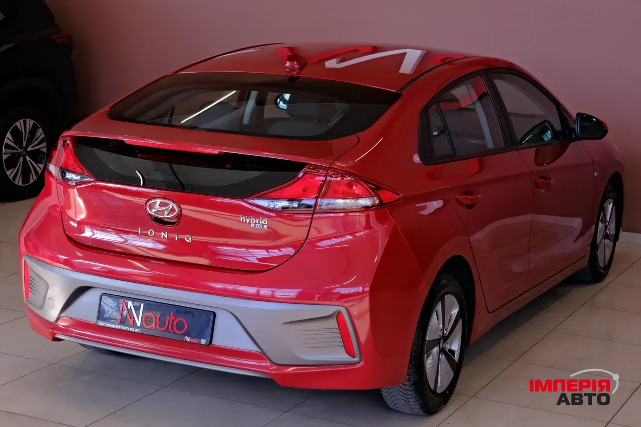 Hyundai IONIQ - фото 5