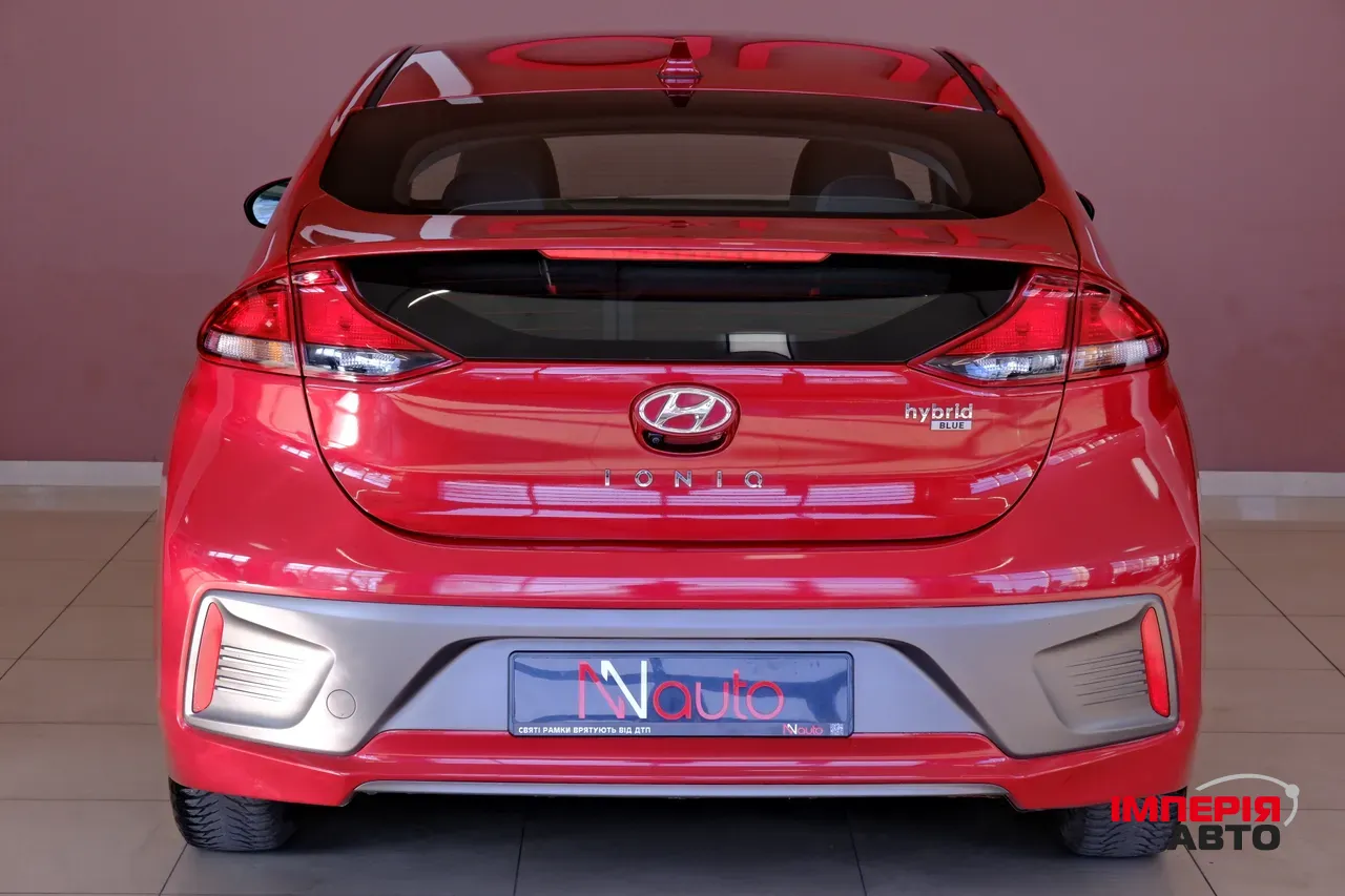 Hyundai IONIQ - фото 6