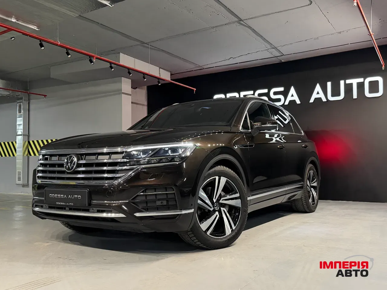 Volkswagen Touareg - фото 6