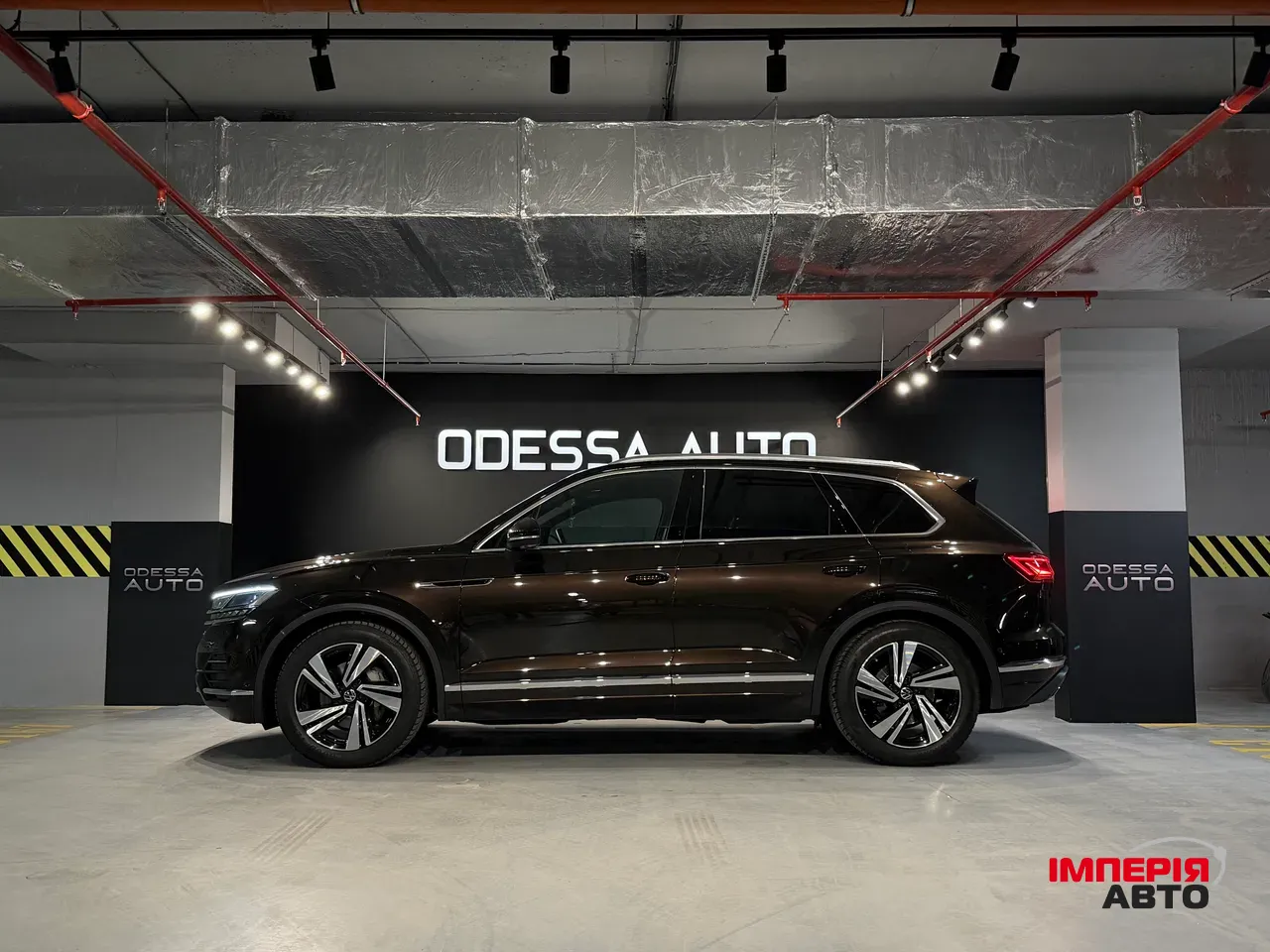 Volkswagen Touareg - фото 8