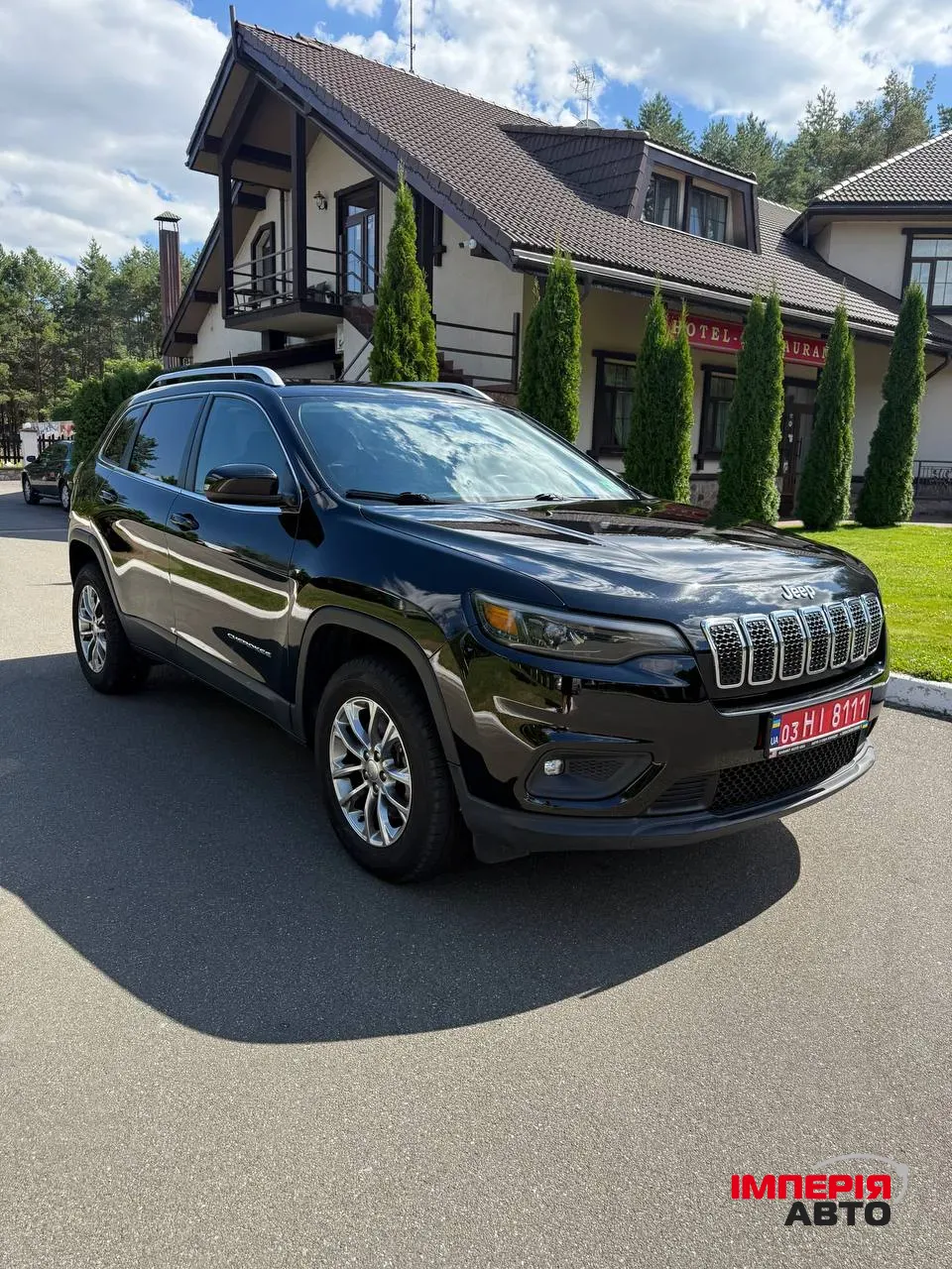 Jeep Cherokee - фото 1