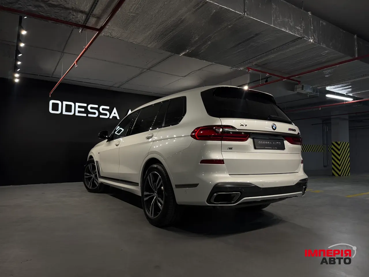 BMW X7 - фото 12