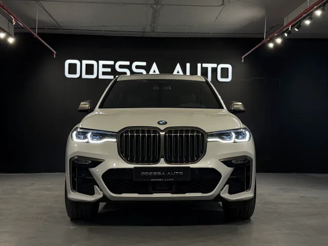 BMW X7 - фото 3