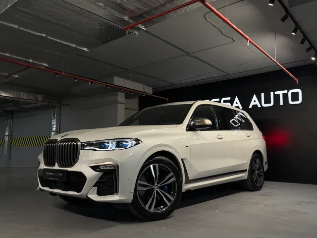 BMW X7 - фото 2
