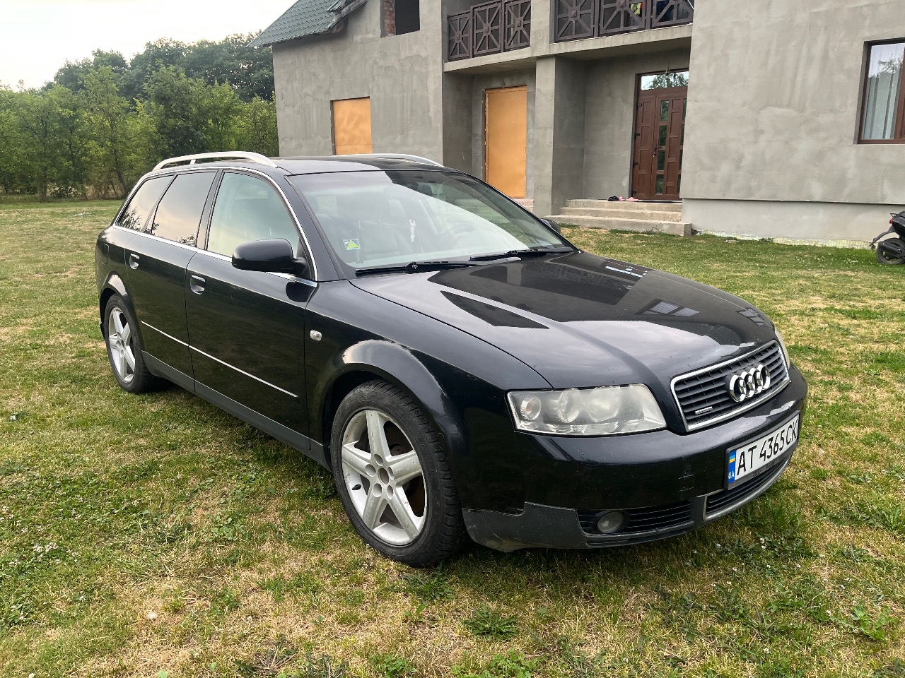 Audi A4 - фото 5