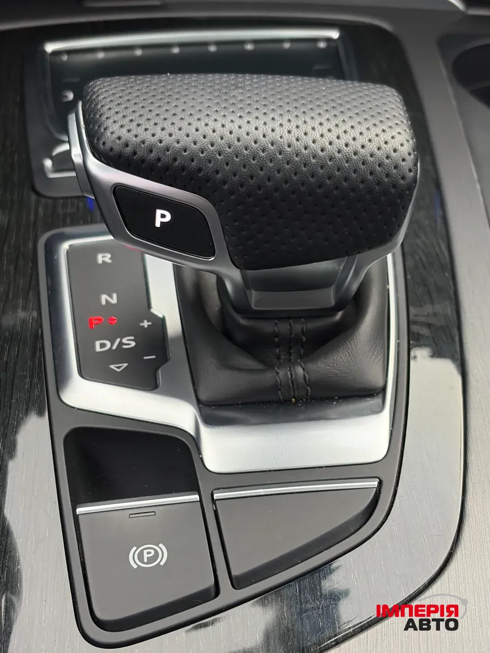 Audi Q7 - фото 5