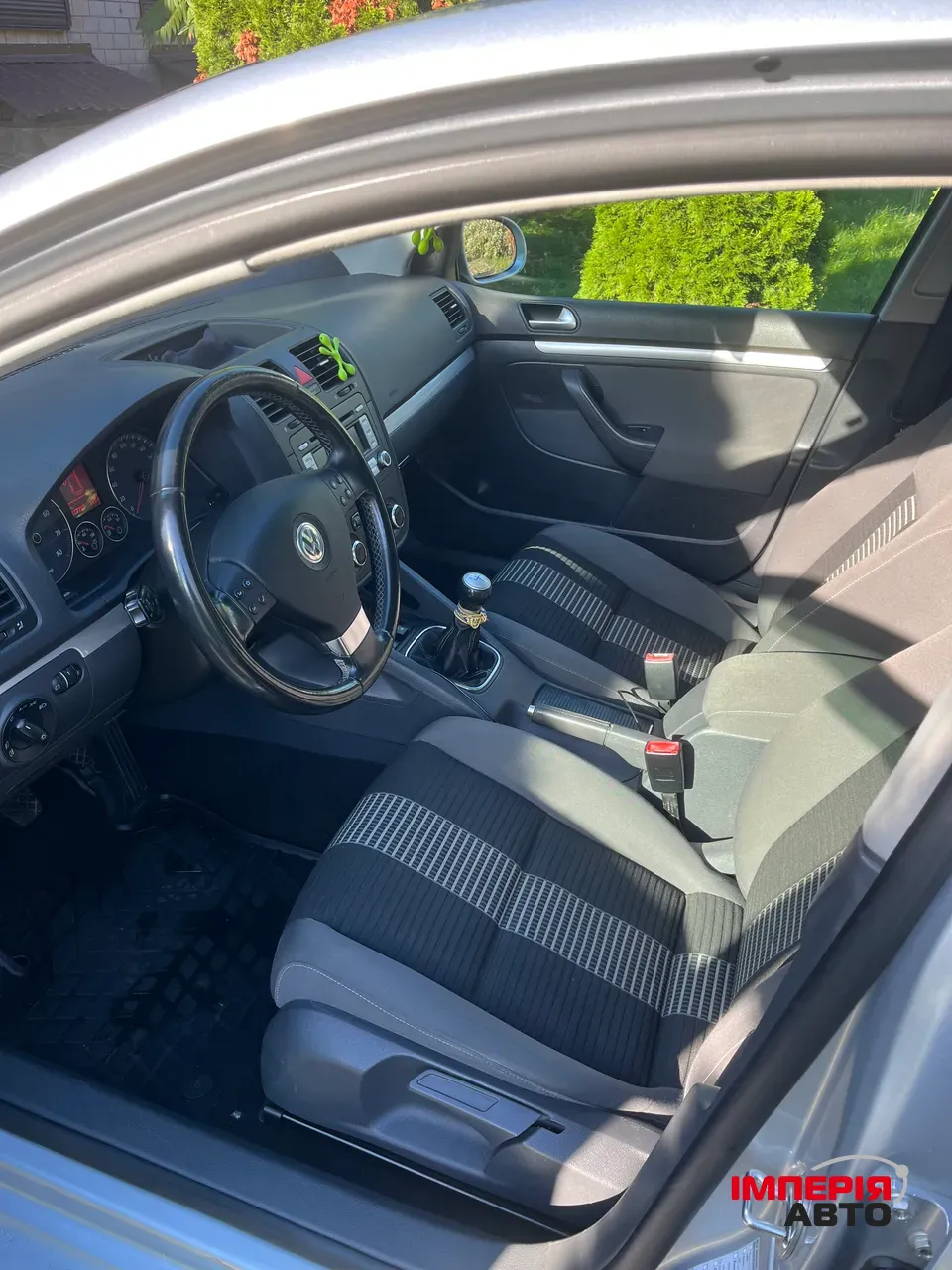 Volkswagen Golf - фото 5